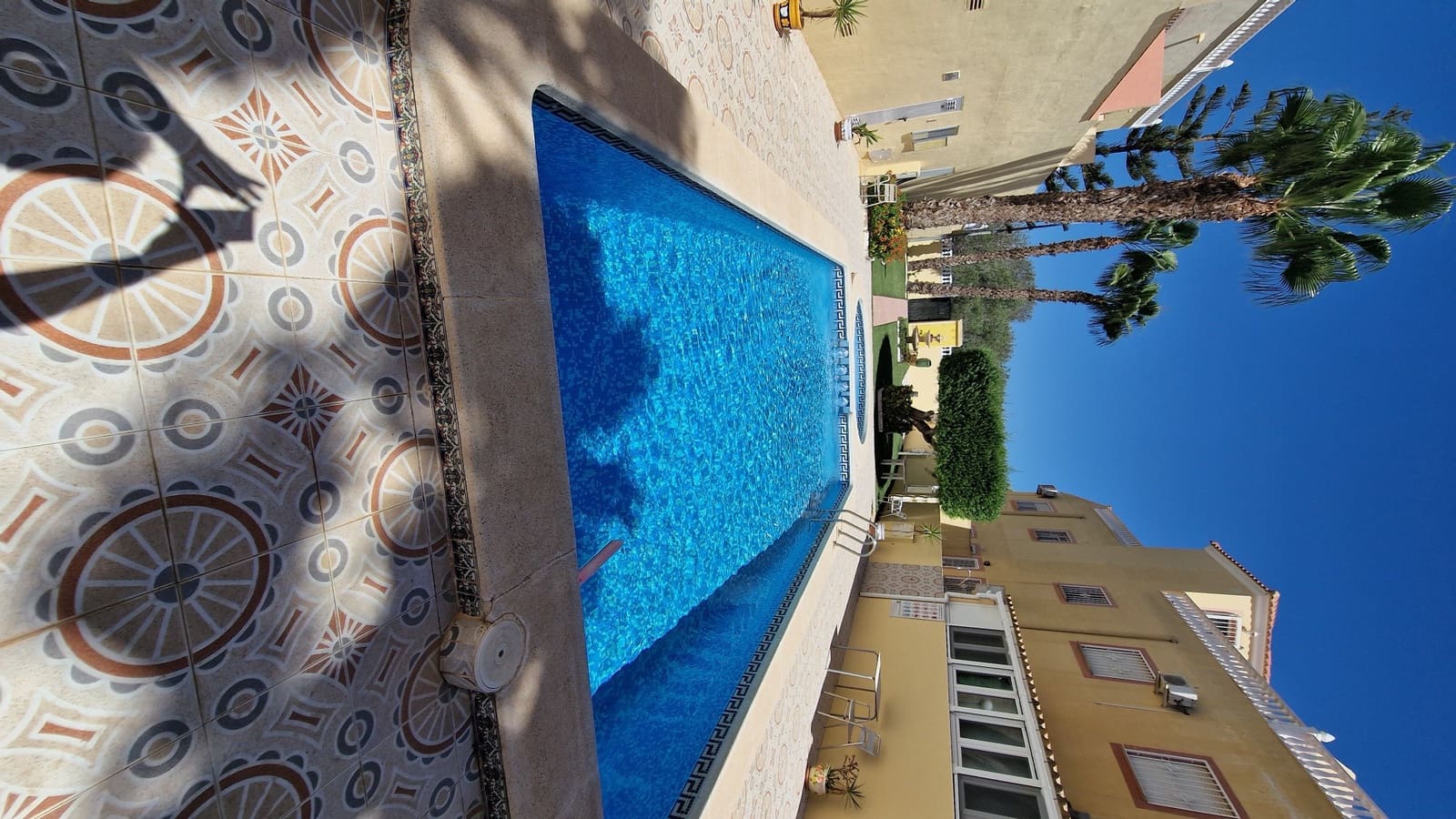 3 bedroom Townhouse for sale in Villamartin with pool garage - € 189,000 (Ref: 9463748)