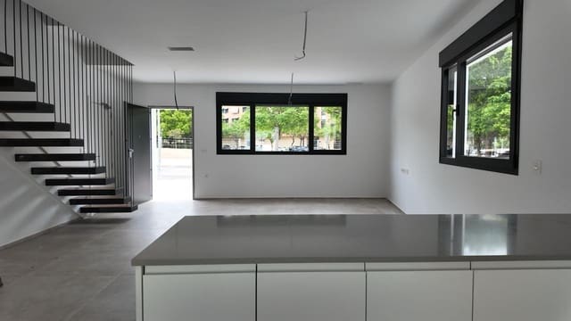 3 bedroom Villa for sale in Vistahermosa, Alicante / Alacant city with garage - € 449,000 (Ref: 9463749)