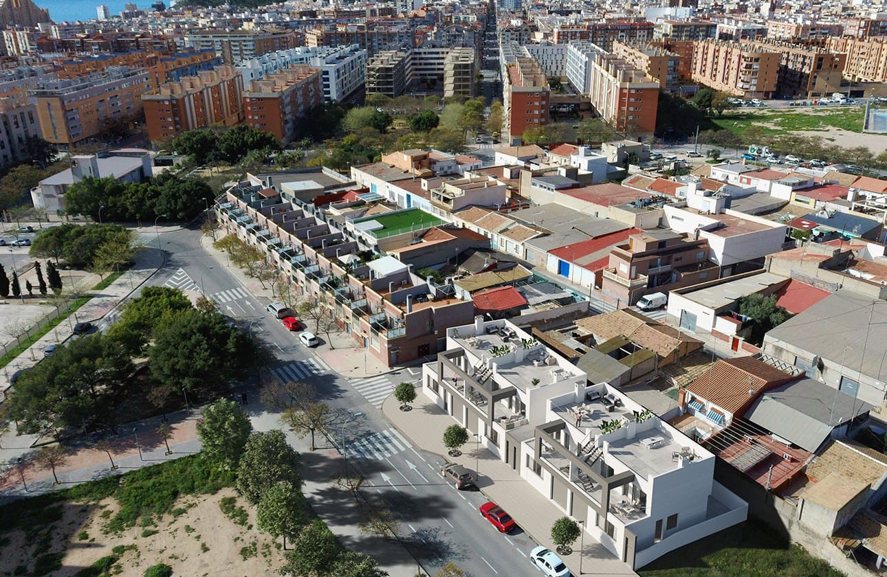 3 bedroom Villa for sale in Alicante / Alacant city with garage - € 449,000 (Ref: 9463749)