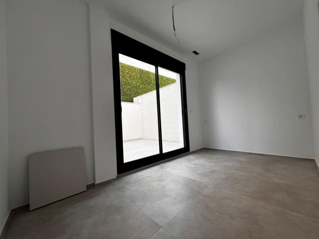 3 bedroom Villa for sale in Vistahermosa, Alicante / Alacant city with garage - € 449,000 (Ref: 9463749)