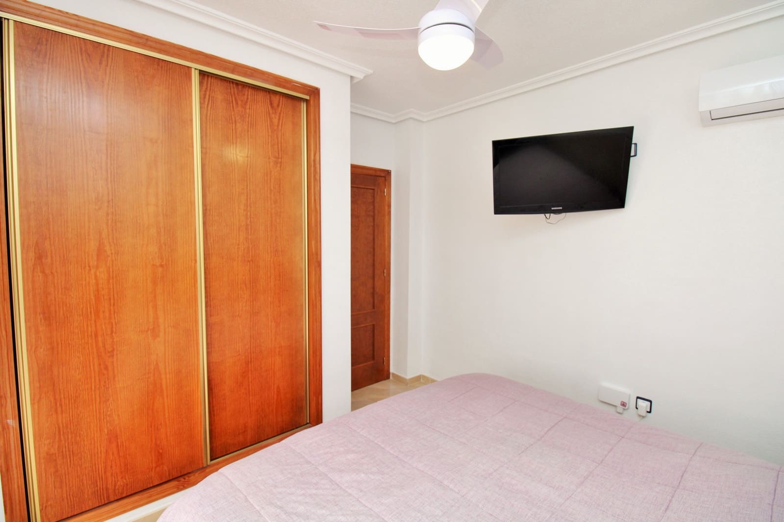 4 sypialnia Dom na sprzedaż w San Miguel de Salinas z basenem - 239 995 € (Ref: 9463750)