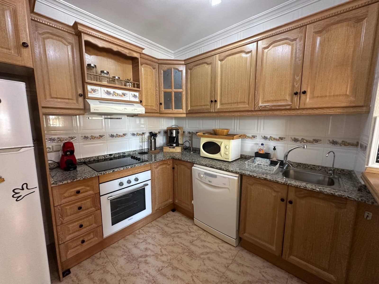 3 bedroom Villa for sale in Villamartin with pool garage - € 259,000 (Ref: 9463754)