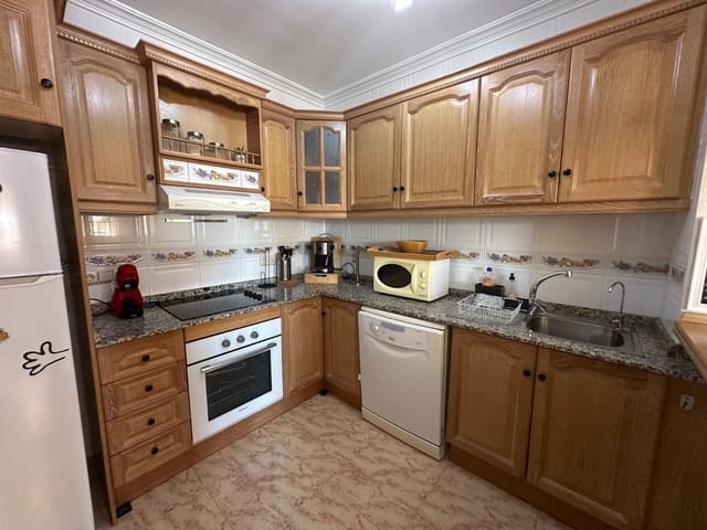 3 sovrum Villa till salu i Villamartin, Orihuela med pool garage - 259 000 € (Ref: 9463754)