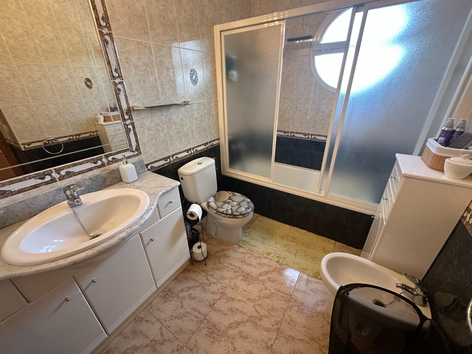 3 bedroom Villa for sale in Villamartin with pool garage - € 259,000 (Ref: 9463754)