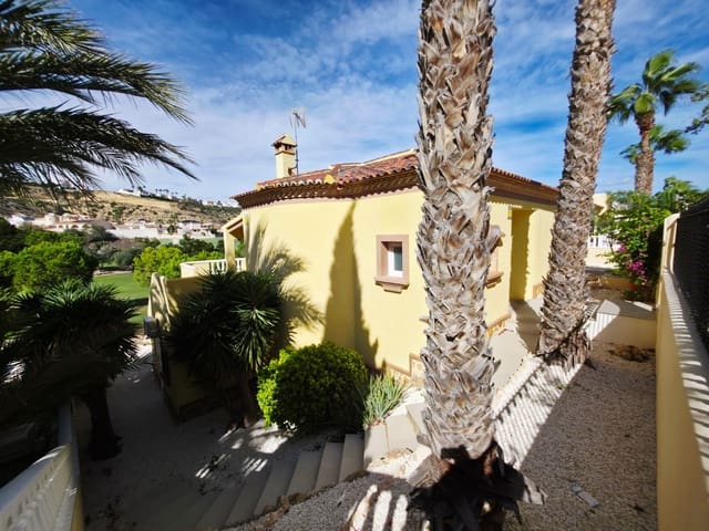 Chalet de 3 habitaciones en Ciudad Quesada, Rojales en venta con piscina - 515.000 € (Ref: 9463757)