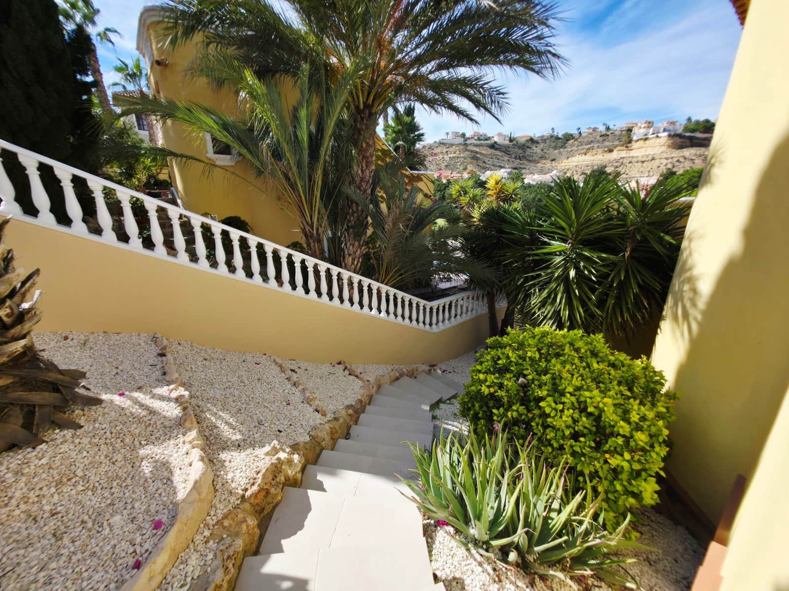 Chalet de 3 habitaciones en Ciudad Quesada en venta con piscina - 515.000 € (Ref: 9463757)