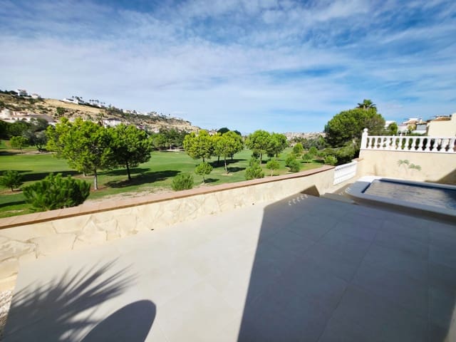 Chalet de 3 habitaciones en Ciudad Quesada, Rojales en venta con piscina - 515.000 € (Ref: 9463757)