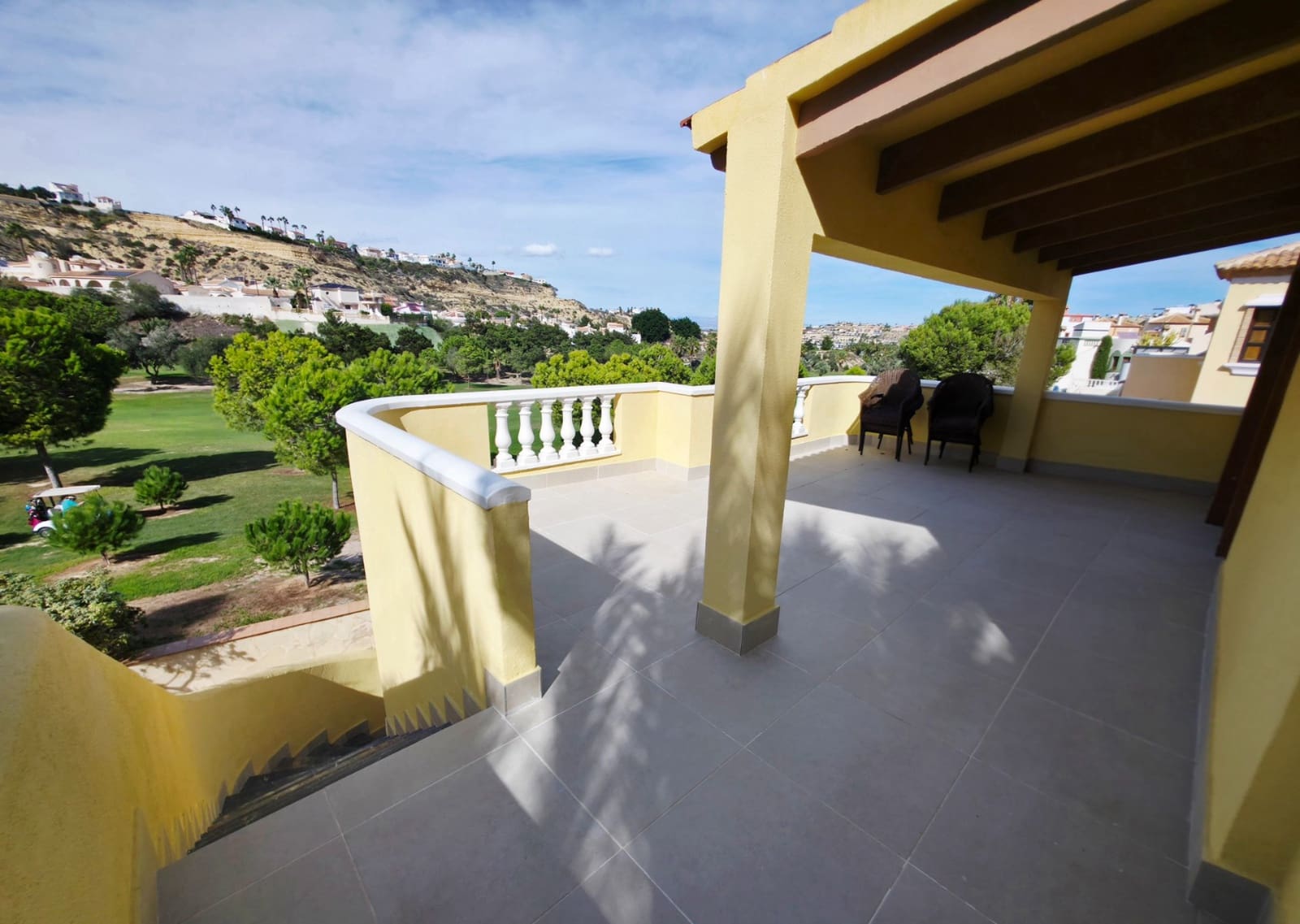 Chalet de 3 habitaciones en Ciudad Quesada en venta con piscina - 515.000 € (Ref: 9463757)