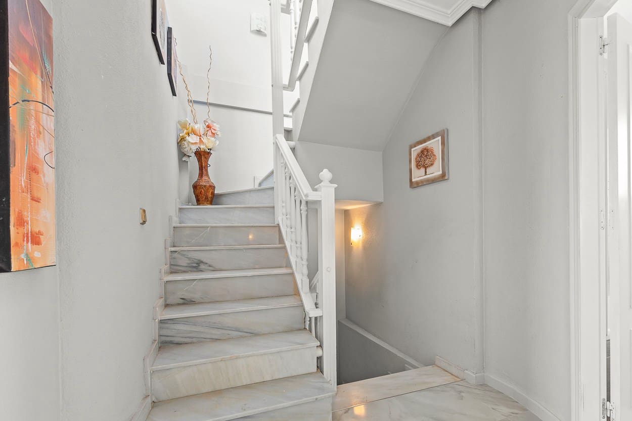 4 camera da letto Villa in vendita in Playa Flamenca con piscina - 399.000 € (Rif: 9463762)