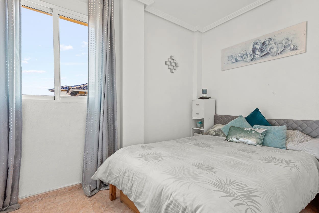 4 camera da letto Villa in vendita in Playa Flamenca con piscina - 399.000 € (Rif: 9463762)