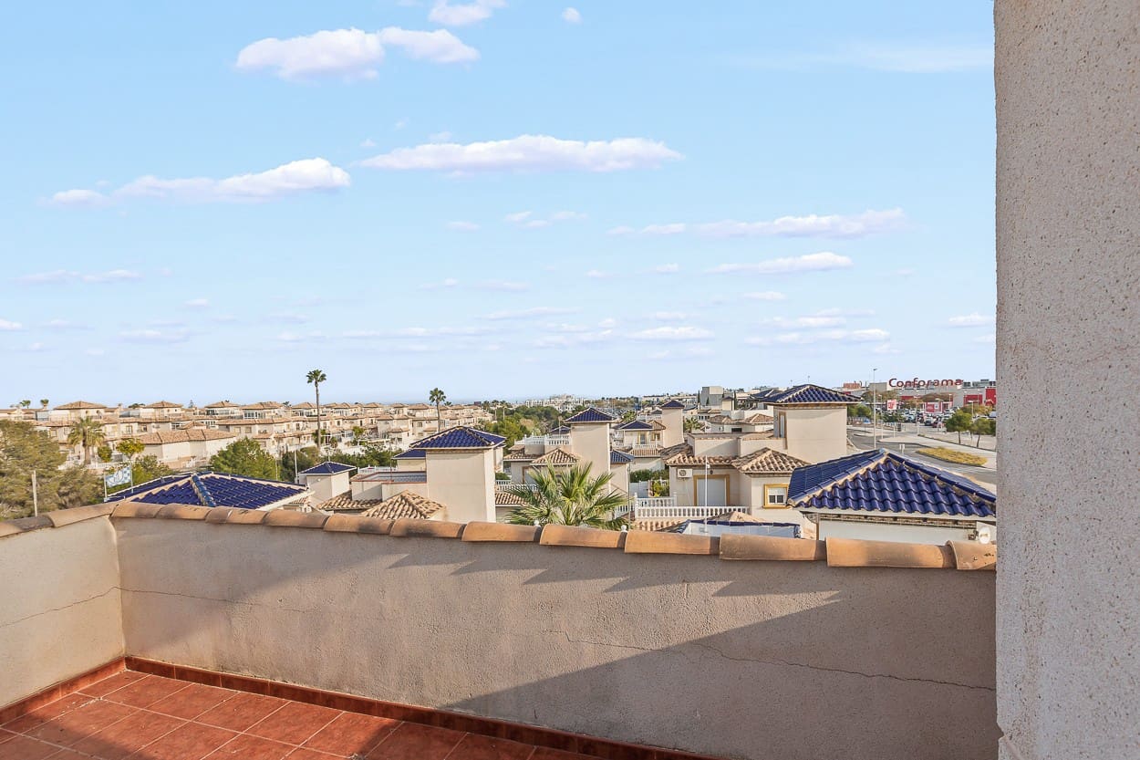 4 camera da letto Villa in vendita in Playa Flamenca con piscina - 399.000 € (Rif: 9463762)