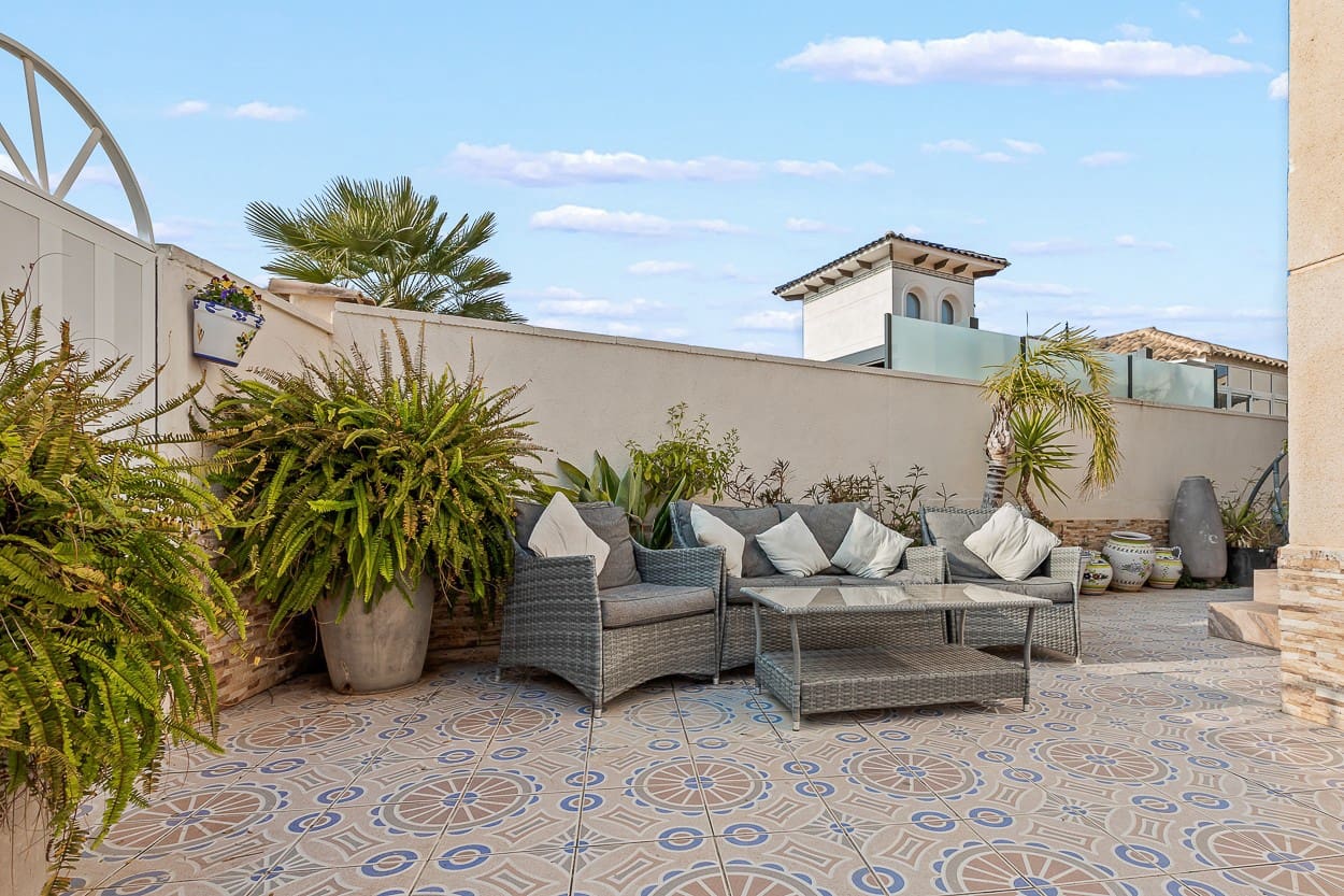 4 camera da letto Villa in vendita in Playa Flamenca con piscina - 399.000 € (Rif: 9463762)