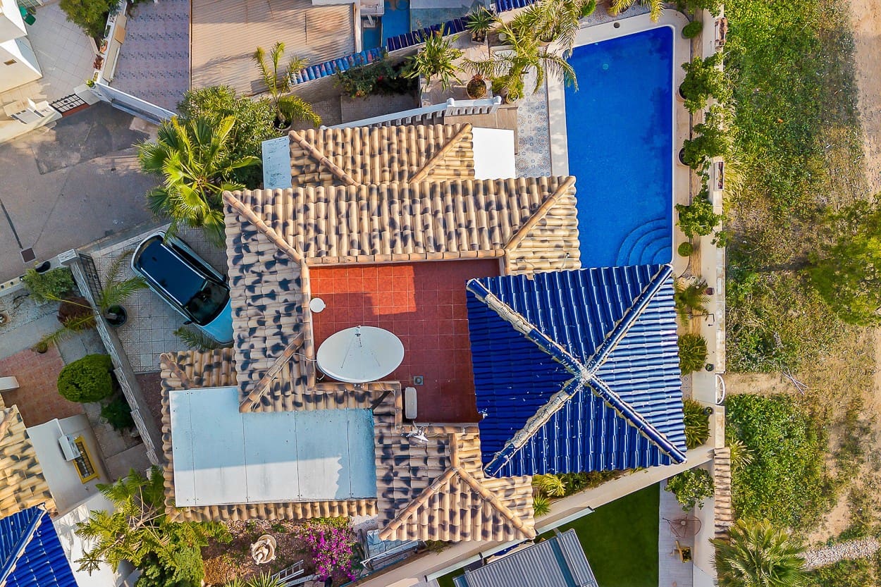 4 camera da letto Villa in vendita in Playa Flamenca con piscina - 399.000 € (Rif: 9463762)