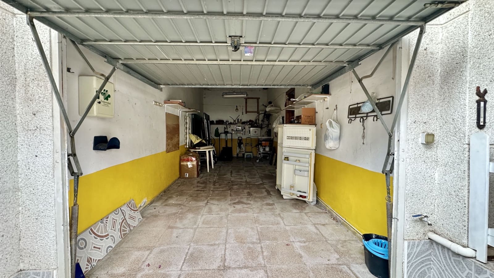 3 bedroom Townhouse for sale in Los Altos with pool garage - € 195,000 (Ref: 9463769)