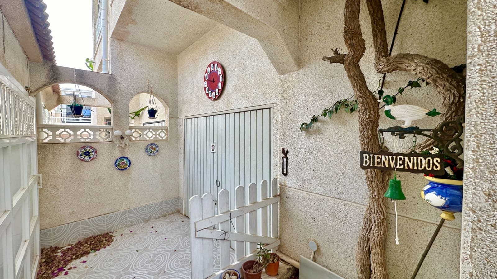 3 bedroom Townhouse for sale in Los Altos with pool garage - € 195,000 (Ref: 9463769)