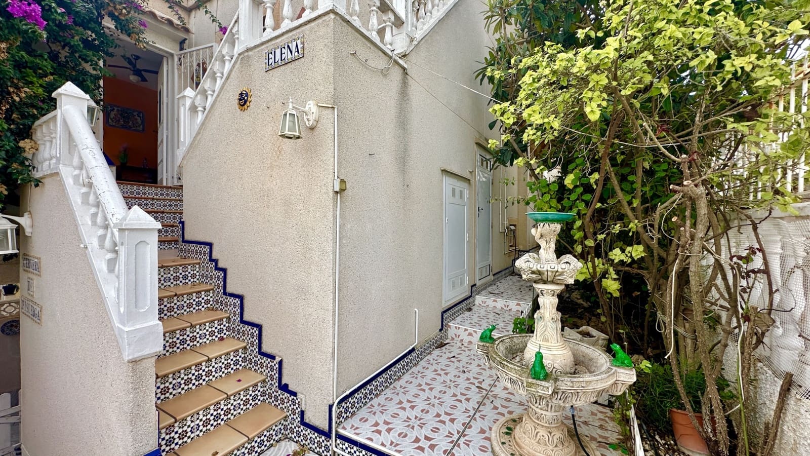 3 bedroom Townhouse for sale in Los Altos with pool garage - € 195,000 (Ref: 9463769)