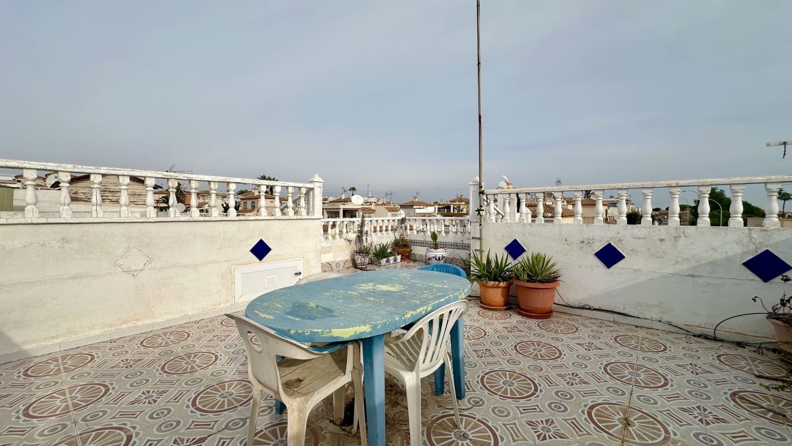 3 bedroom Townhouse for sale in Los Altos with pool garage - € 195,000 (Ref: 9463769)