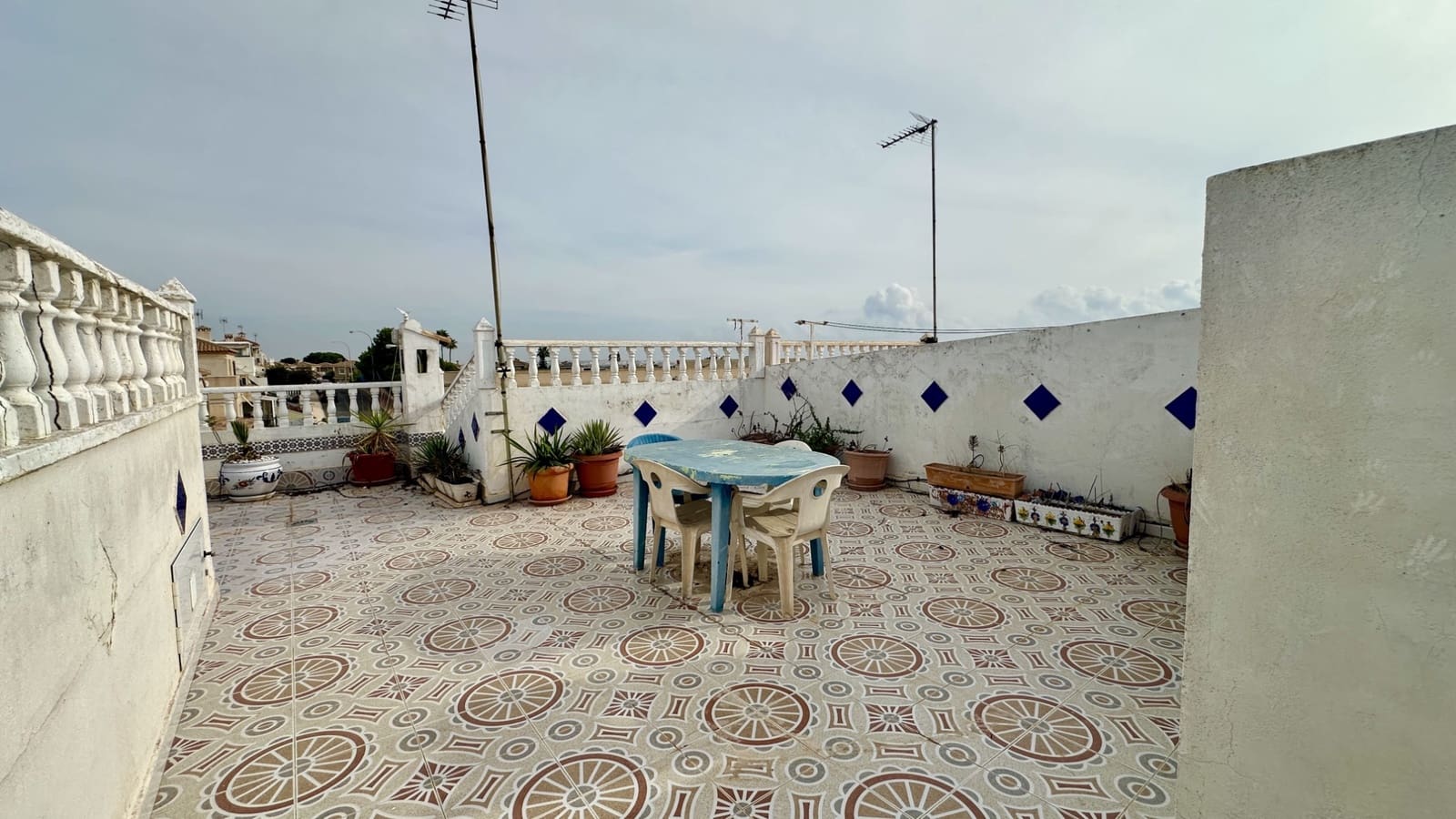 3 bedroom Townhouse for sale in Los Altos with pool garage - € 195,000 (Ref: 9463769)