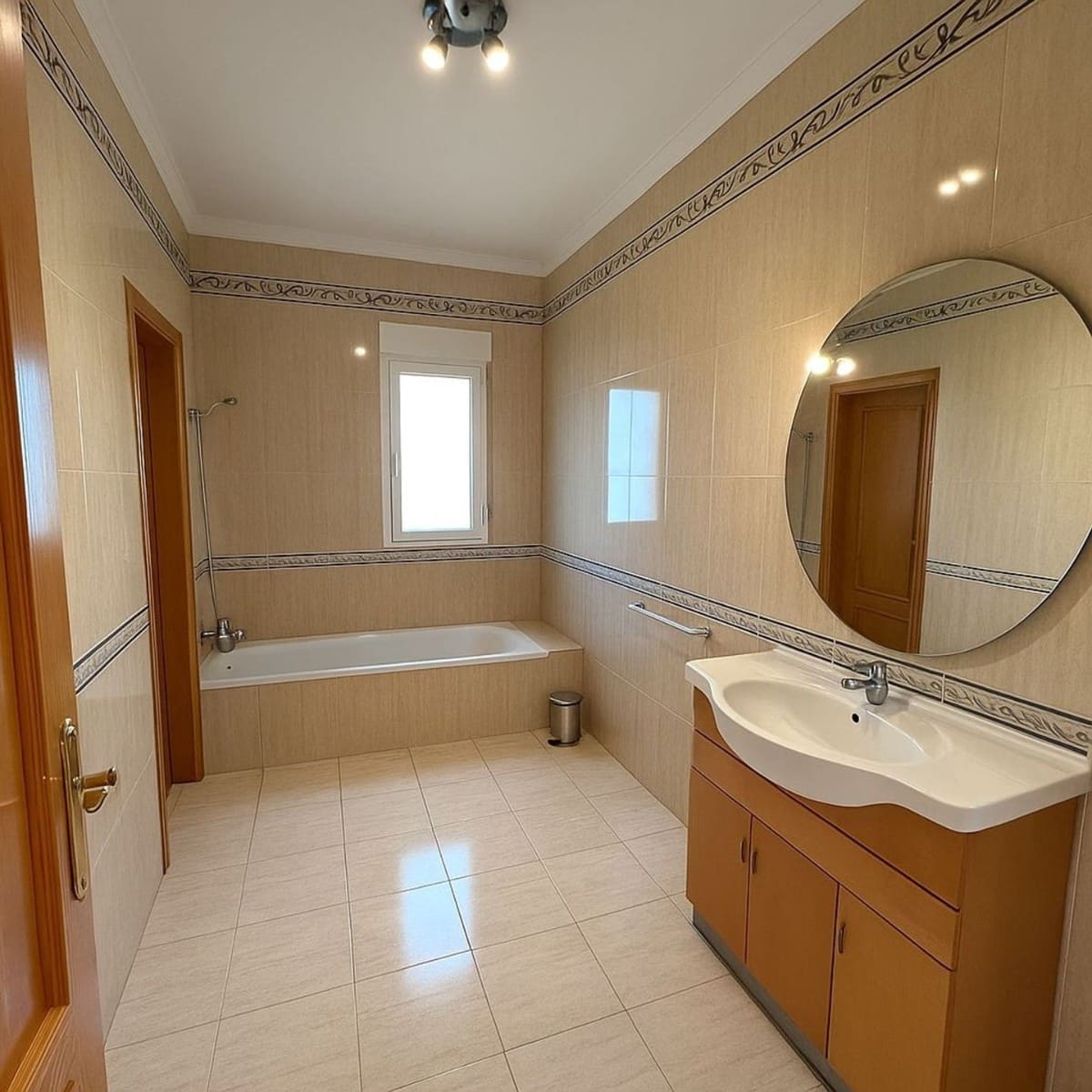 3 sypialnia Willa na sprzedaż w Denia z basenem garażem - 785 000 € (Ref: 9463775)