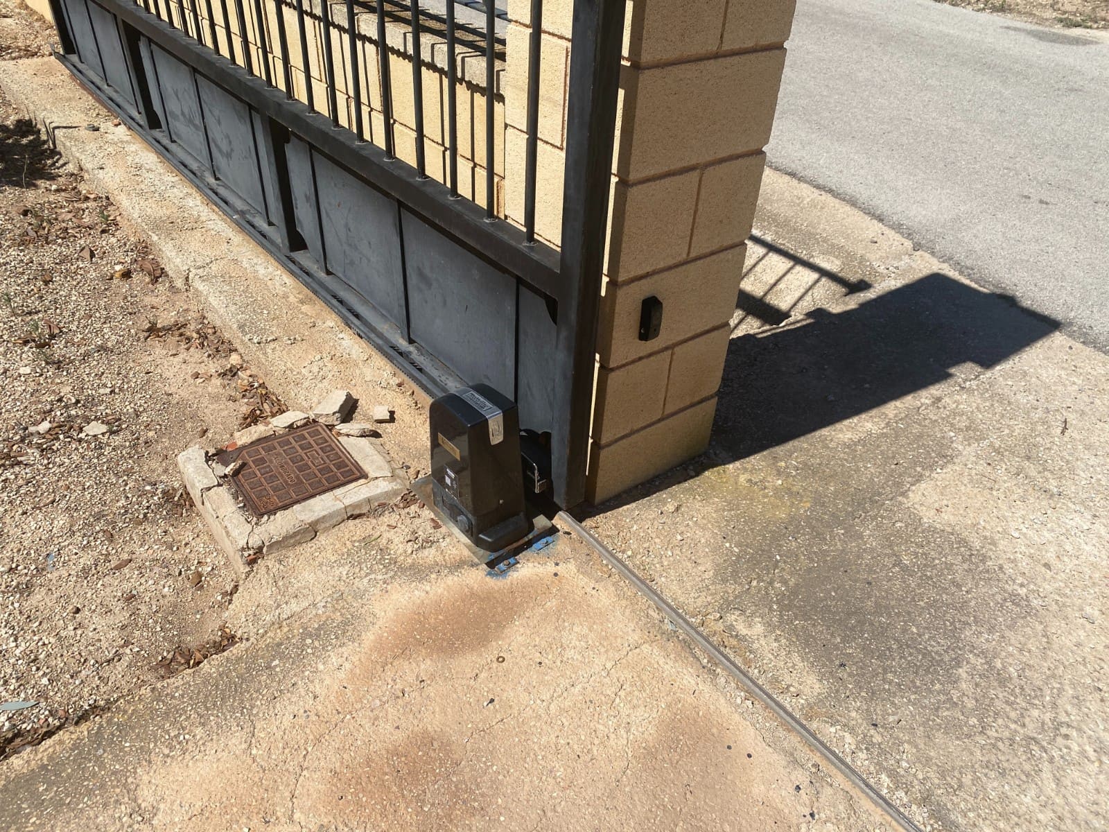 3 bedroom Finca/Country House for sale in Salinas with pool garage - € 249,999 (Ref: 9463777)