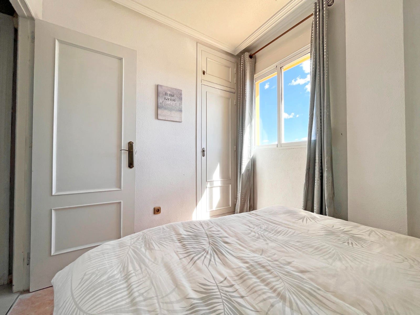 4 slaapkamer Villa te koop in La Zenia met zwembad - € 399.990 (Ref: 9463780)