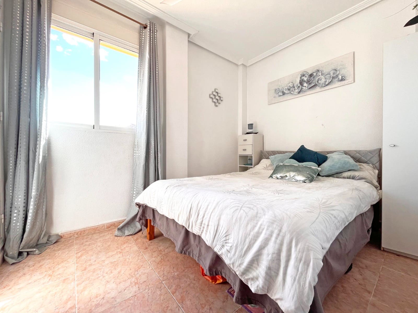 4 slaapkamer Villa te koop in La Zenia met zwembad - € 399.990 (Ref: 9463780)
