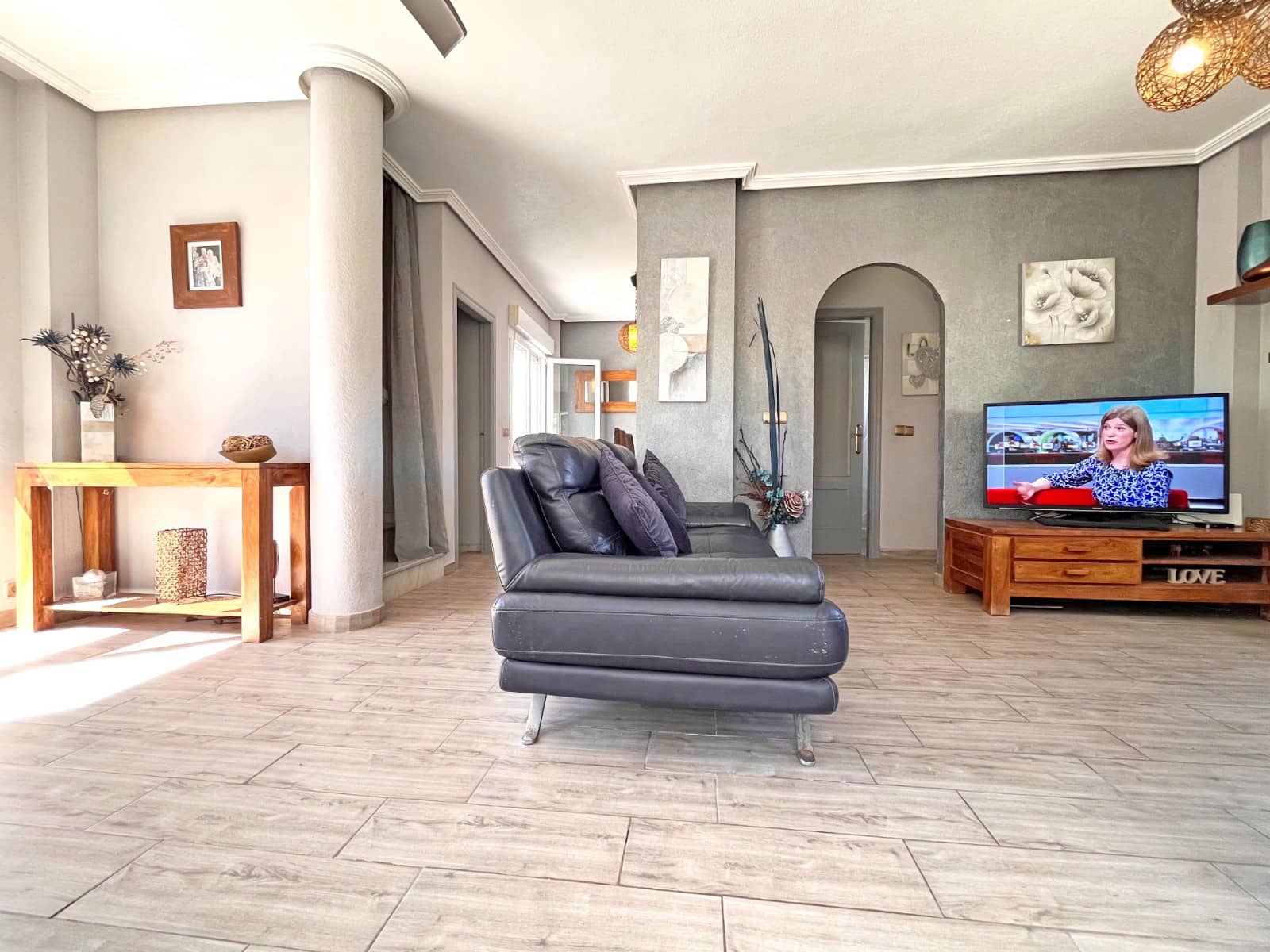 4 slaapkamer Villa te koop in La Zenia met zwembad - € 399.990 (Ref: 9463780)