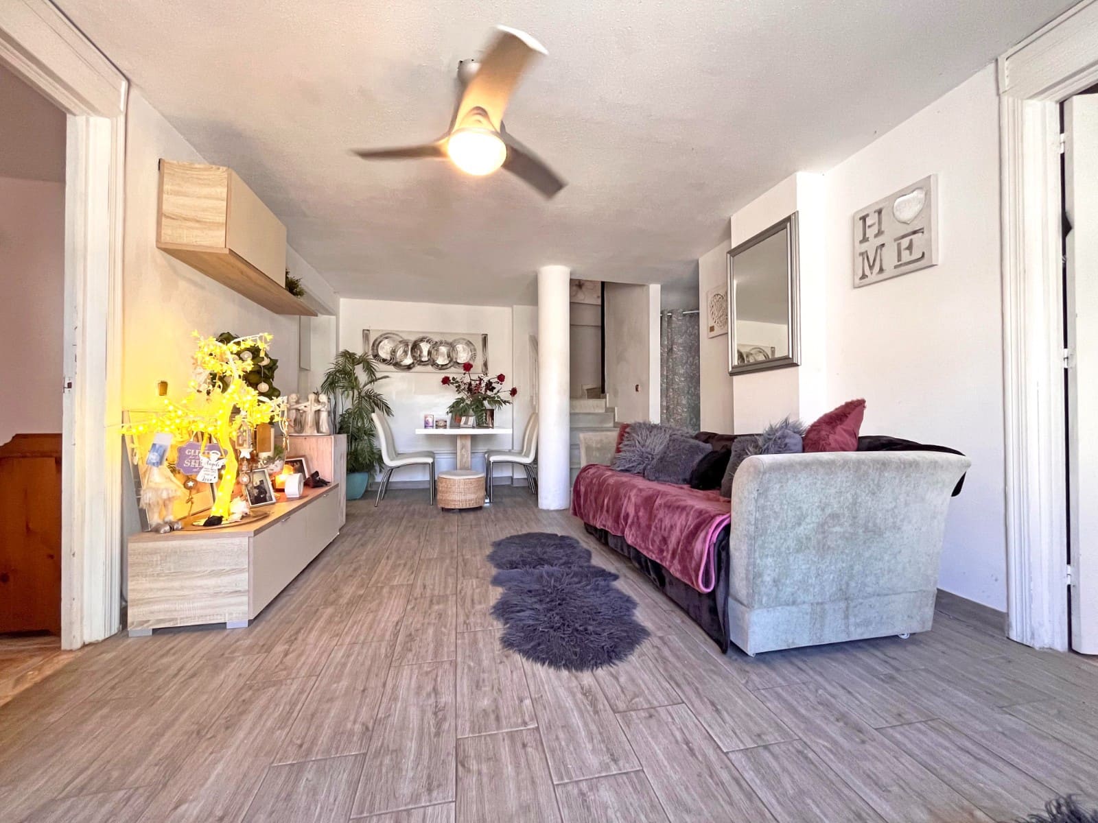 4 slaapkamer Villa te koop in La Zenia met zwembad - € 399.990 (Ref: 9463780)