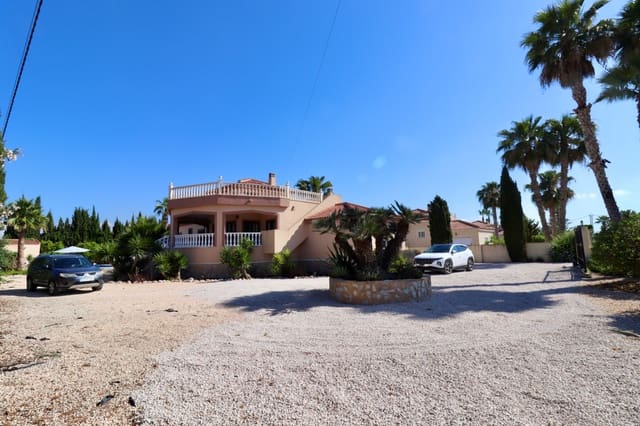 4 Zimmer Finca/Landgut zu verkaufen in Catral mit Pool Garage - 459.000 € (Ref: 9463781)