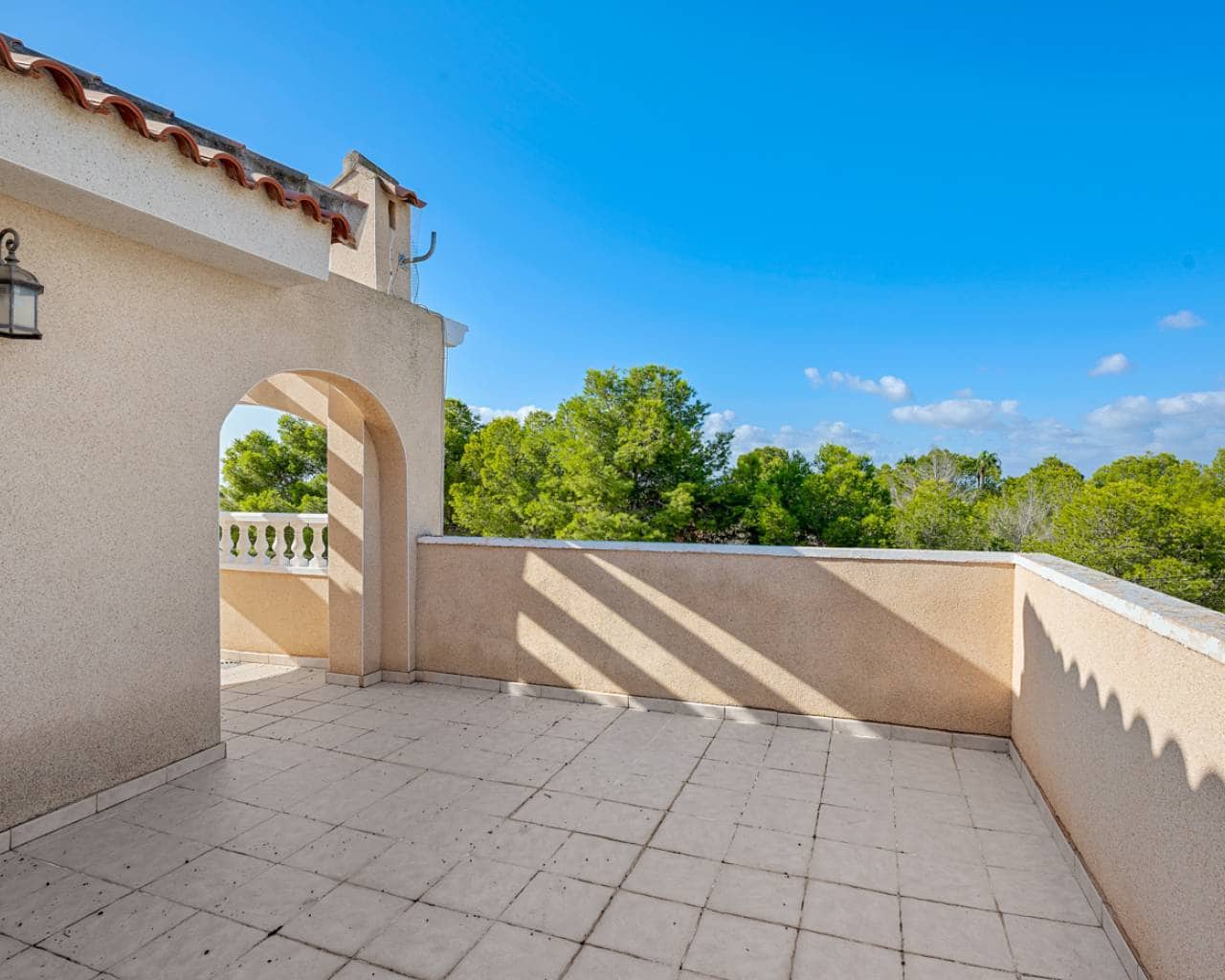 7 bedroom Villa for sale in Ciudad Quesada with pool garage - € 650,000 (Ref: 9463782)