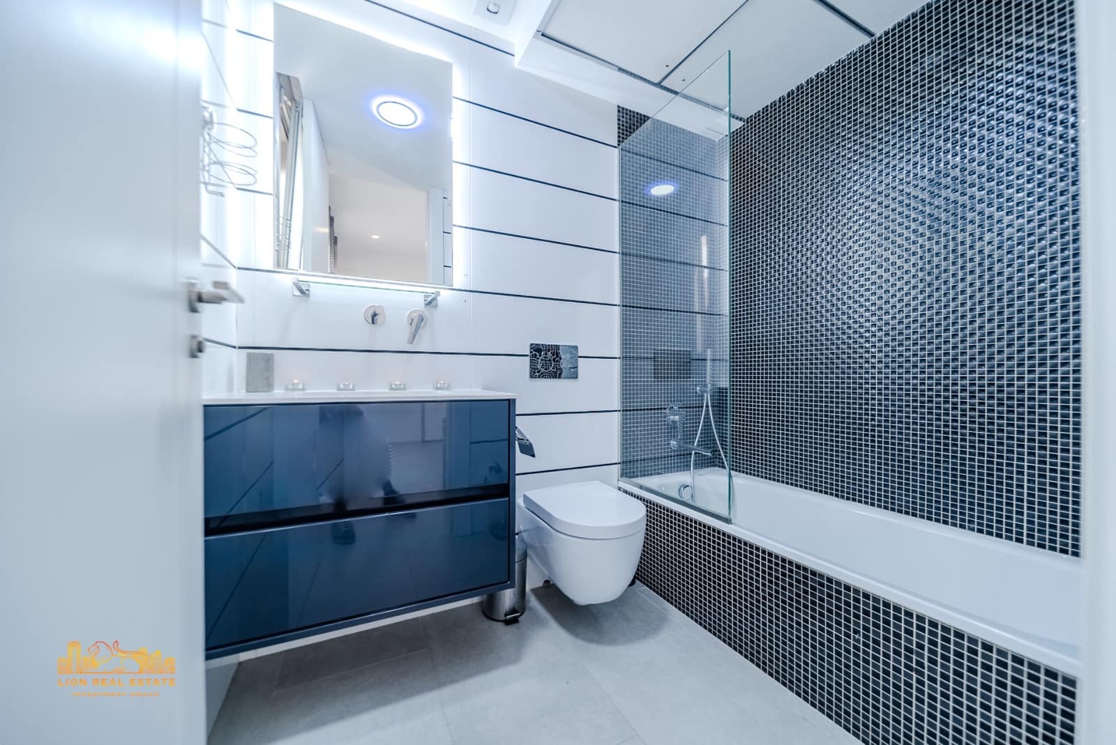 3 bedroom Villa for sale in Villamartin with pool garage - € 495,000 (Ref: 9463783)