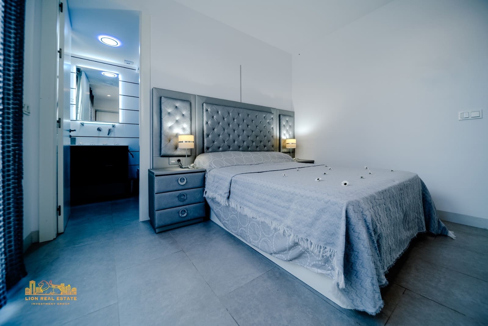 3 bedroom Villa for sale in Villamartin with pool garage - € 495,000 (Ref: 9463783)