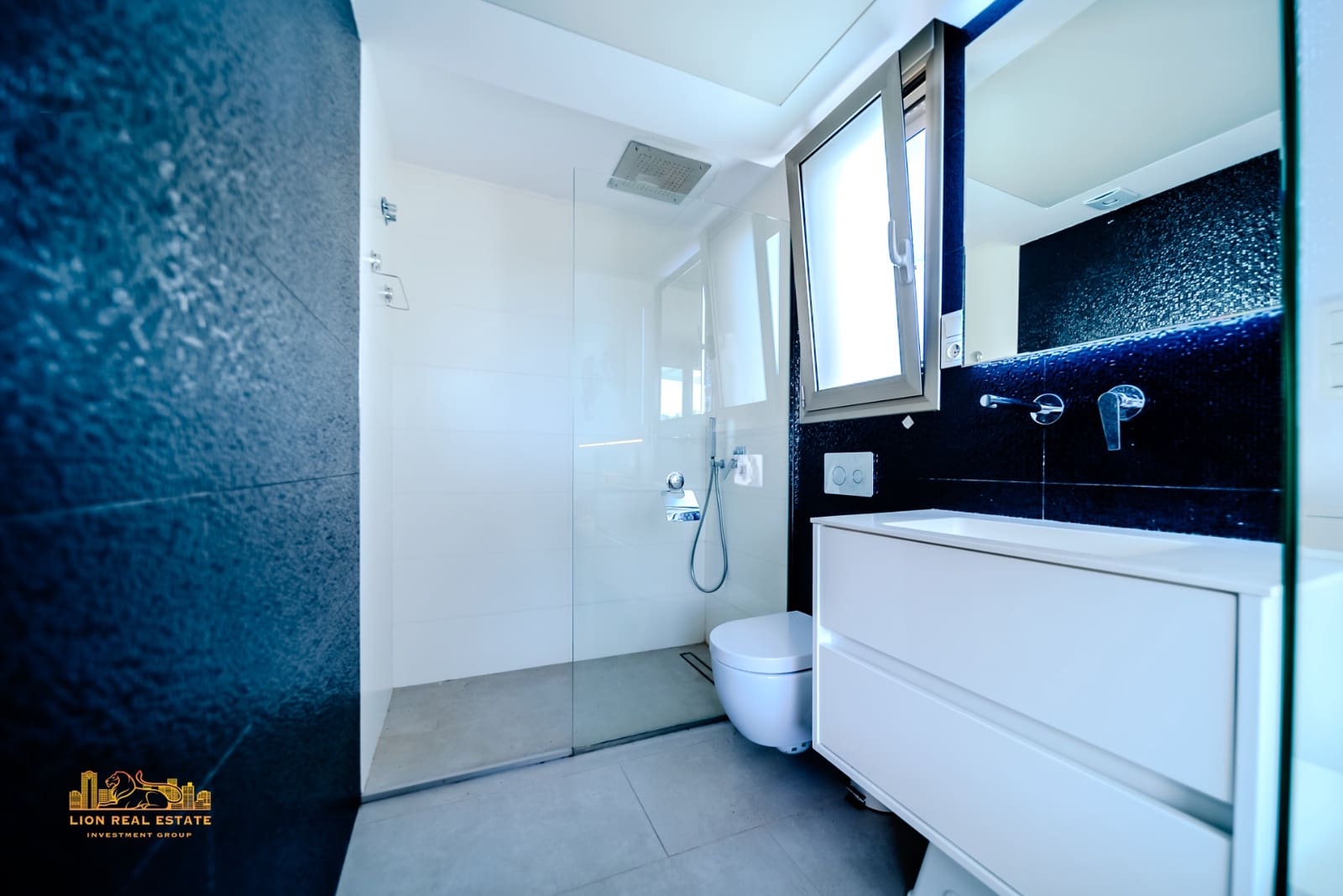 3 bedroom Villa for sale in Villamartin with pool garage - € 495,000 (Ref: 9463783)