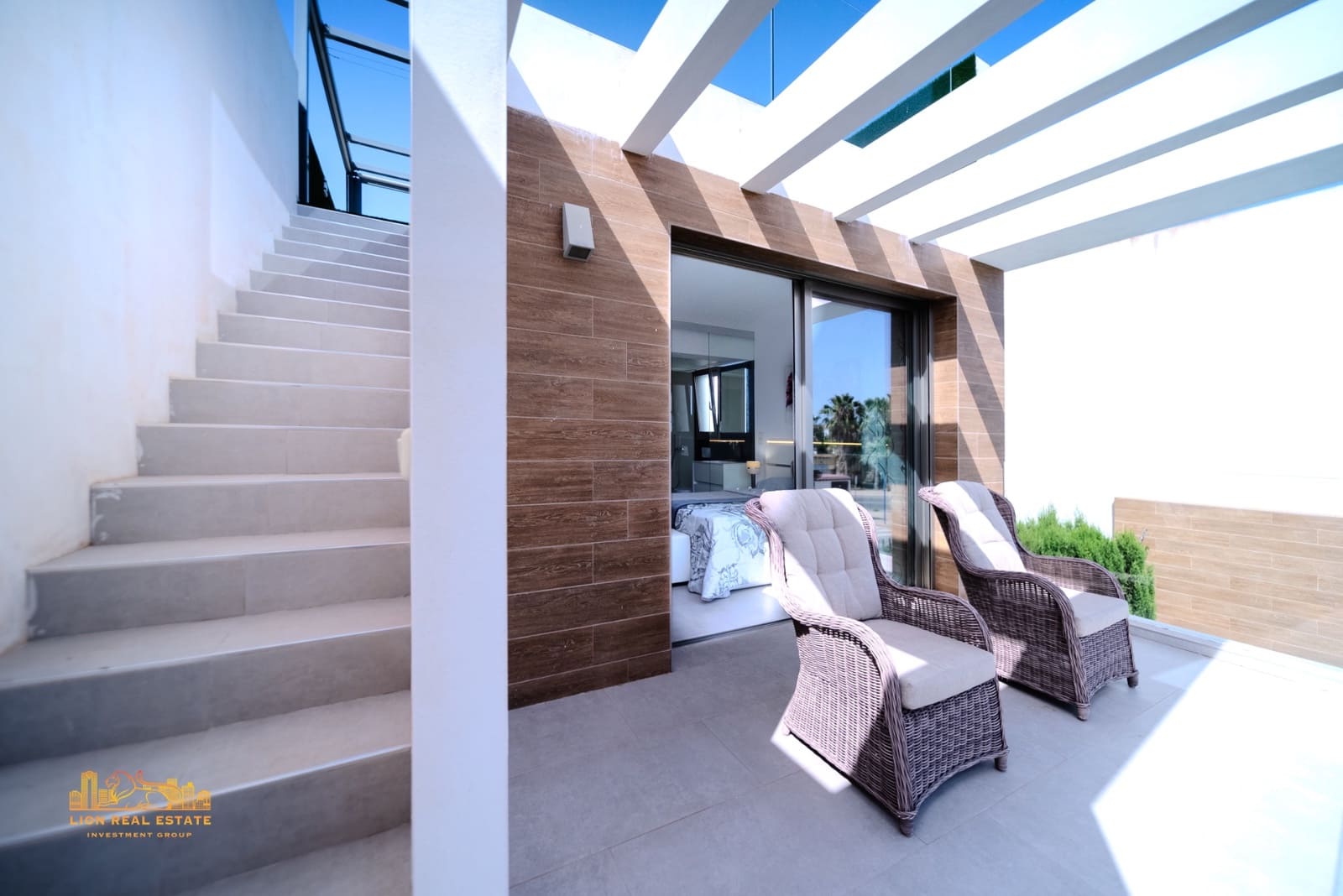 3 bedroom Villa for sale in Villamartin with pool garage - € 495,000 (Ref: 9463783)