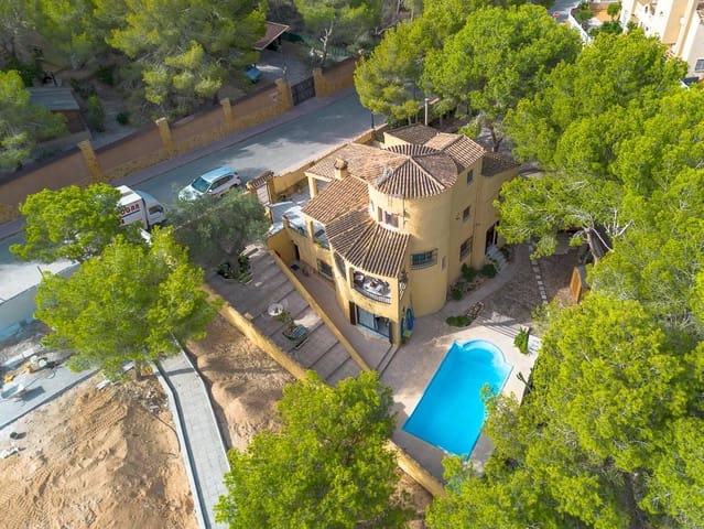 6 chambre Villa/Maison à vendre à Villamartin, Orihuela avec piscine garage - 450 000 € (Ref: 9463785)