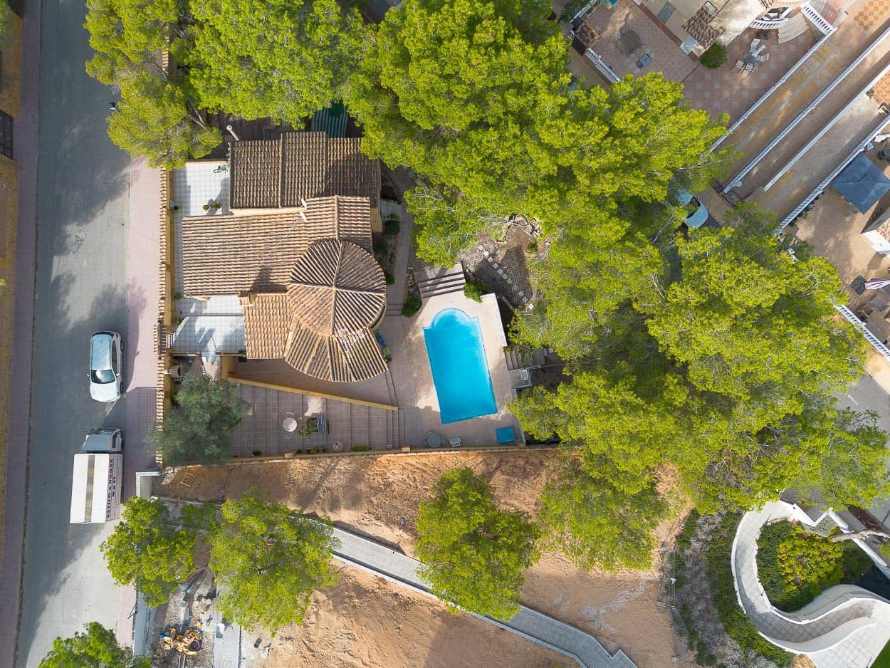 6 quarto Moradia para venda em Villamartin com piscina garagem - 450 000 € (Ref: 9463785)