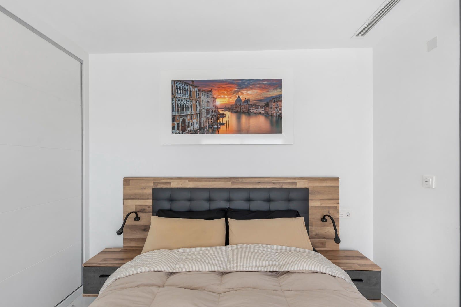 3 slaapkamer Villa te koop in Los Montesinos met zwembad garage - € 399.000 (Ref: 9463789)