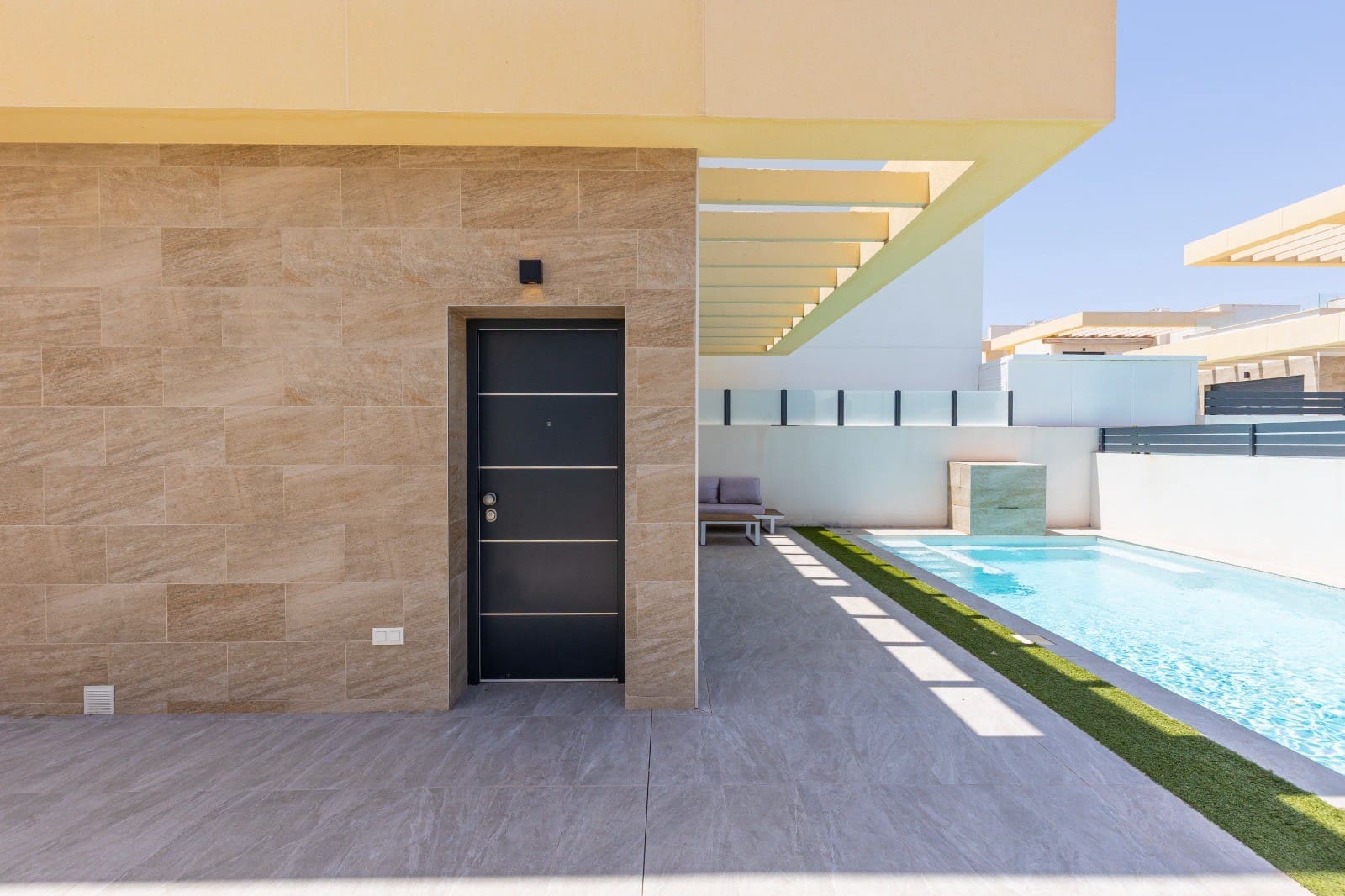 3 slaapkamer Villa te koop in Los Montesinos met zwembad garage - € 399.000 (Ref: 9463789)