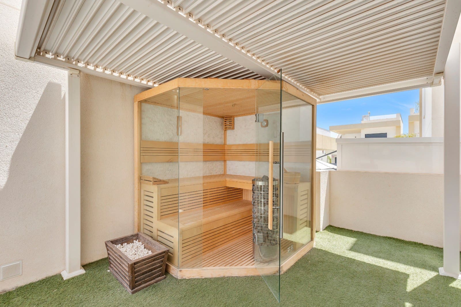 3 slaapkamer Villa te koop in Los Montesinos met zwembad garage - € 399.000 (Ref: 9463789)