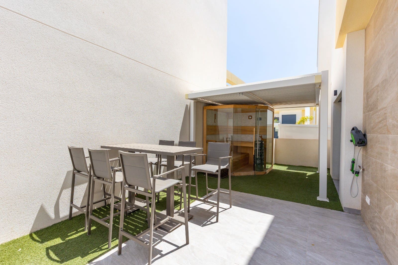 3 slaapkamer Villa te koop in Los Montesinos met zwembad garage - € 399.000 (Ref: 9463789)