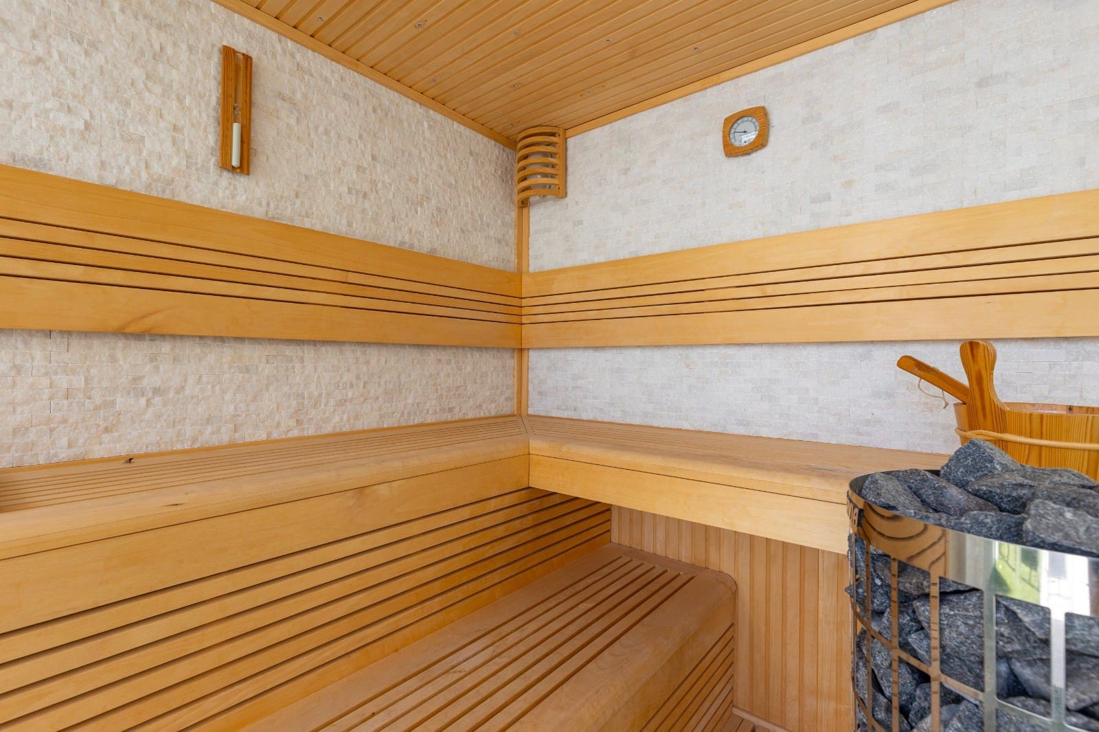 3 slaapkamer Villa te koop in Los Montesinos met zwembad garage - € 399.000 (Ref: 9463789)