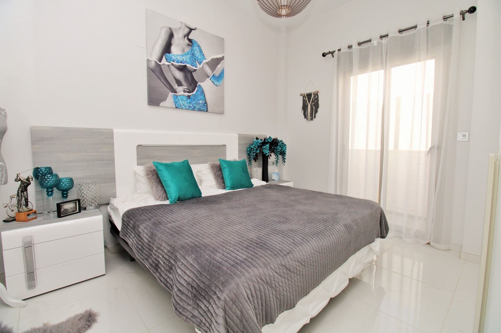 4 soveværelse Villa til salg i Villamartin med swimmingpool - € 477.000 (Ref: 9463790)