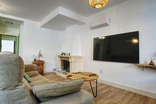 Chalet de 3 habitaciones en Los Almendros (Orihuela Costa), Orihuela en venta con piscina garaje - 239.000 € (Ref: 9463791)