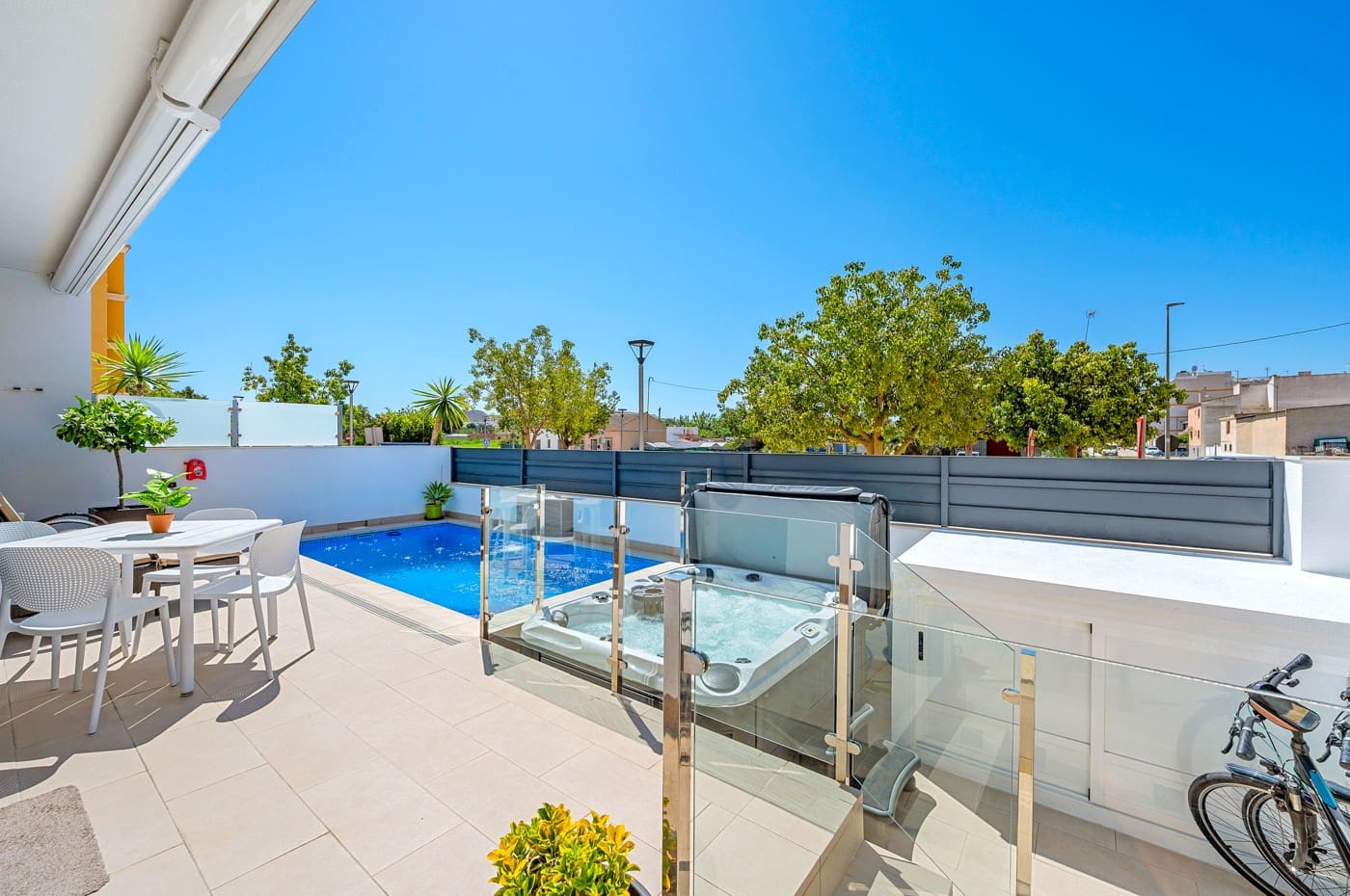 3 bedroom Townhouse for sale in Formentera del Segura with pool - € 339,000 (Ref: 9463795)