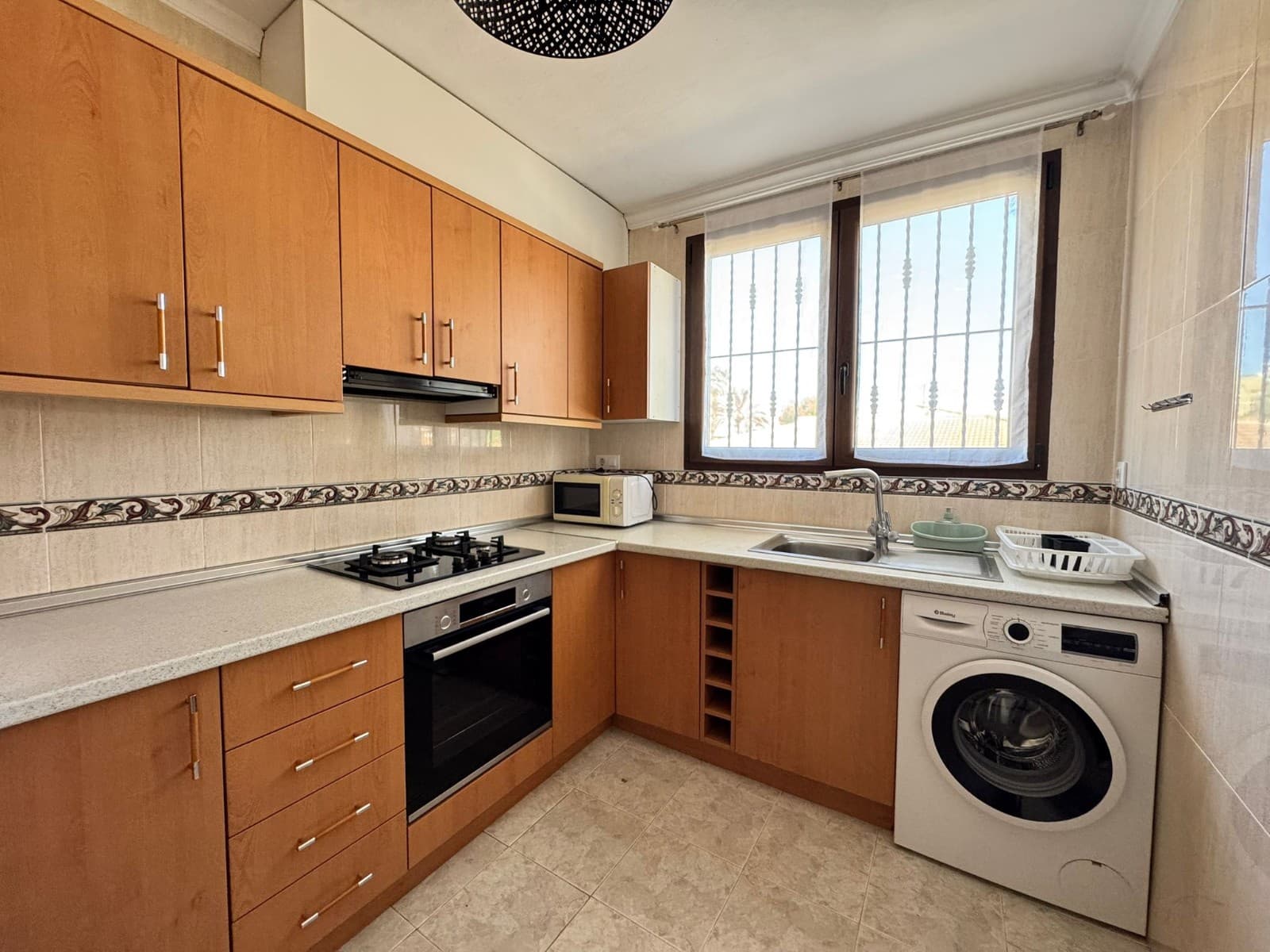 5 bedroom Townhouse for sale in Punta Prima with garage - € 440,000 (Ref: 9463798)