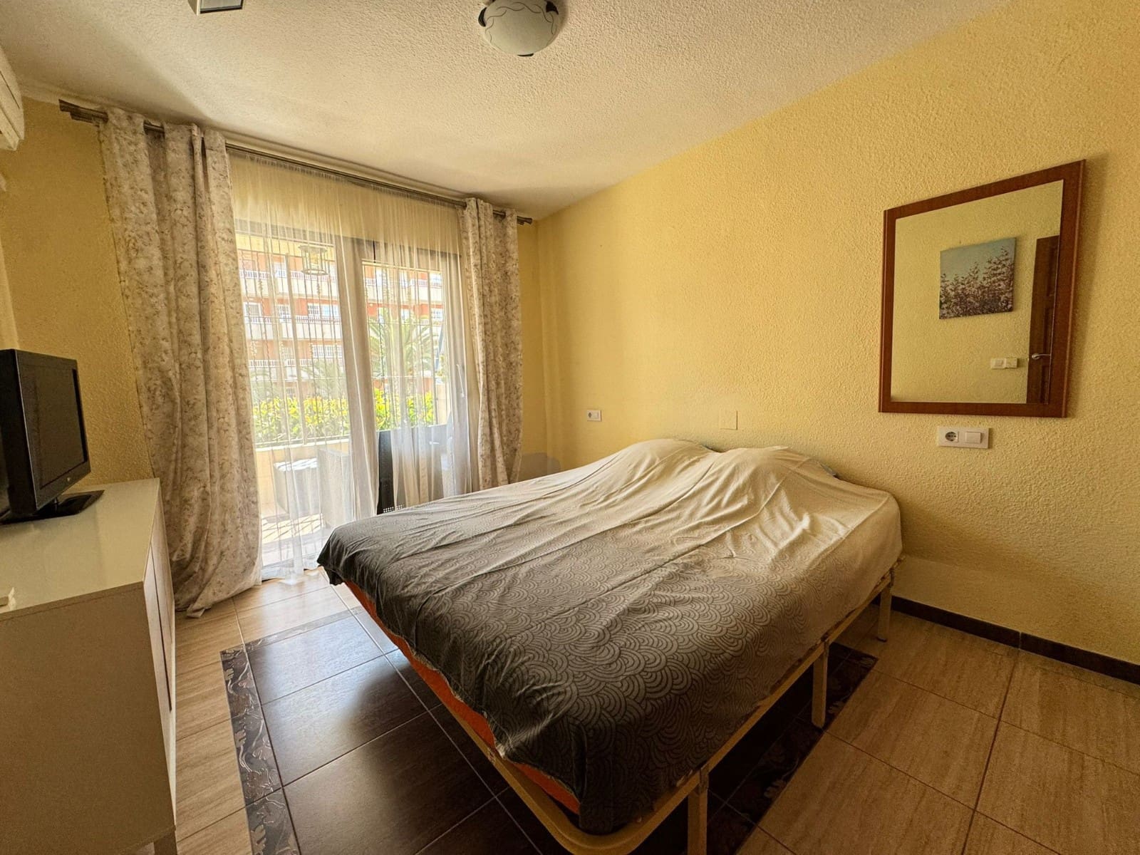 5 bedroom Townhouse for sale in Punta Prima with garage - € 440,000 (Ref: 9463798)