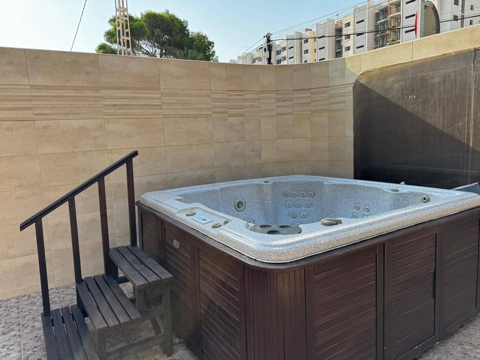 5 bedroom Townhouse for sale in Punta Prima with garage - € 440,000 (Ref: 9463798)