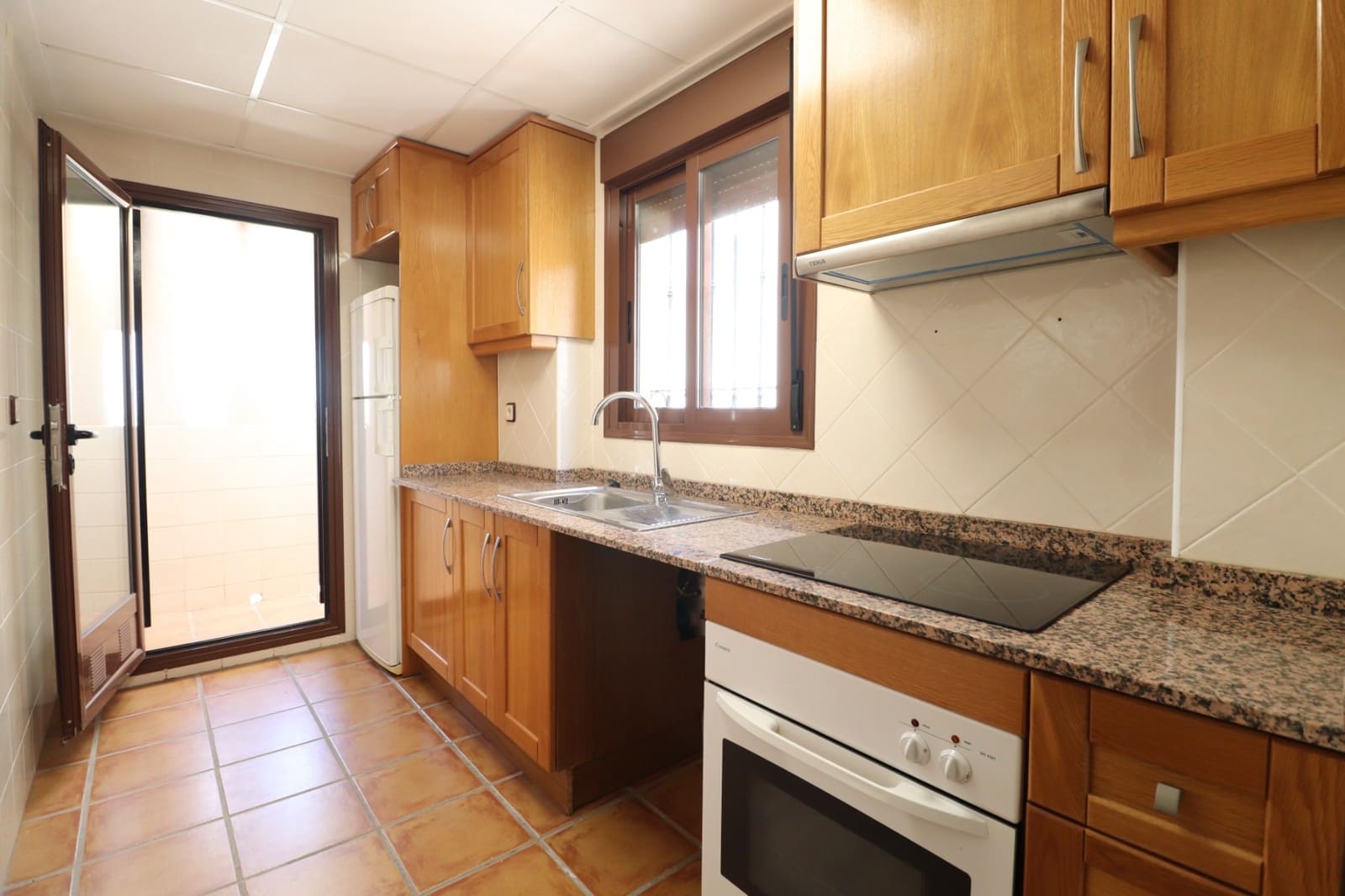 3 slaapkamer Villa te koop in Algorfa met zwembad - € 220.000 (Ref: 9463800)