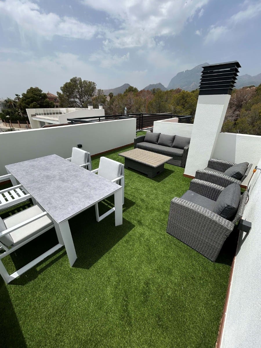 Chalet de 6 habitaciones en La Nucia en venta con piscina - 1.375.000 € (Ref: 9463803)