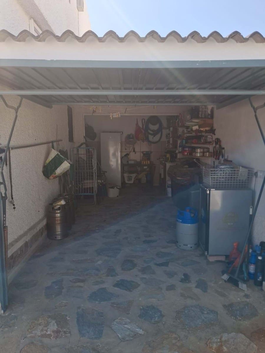 3 bedroom Villa for sale in La Siesta with pool garage - € 339,995 (Ref: 9463804)